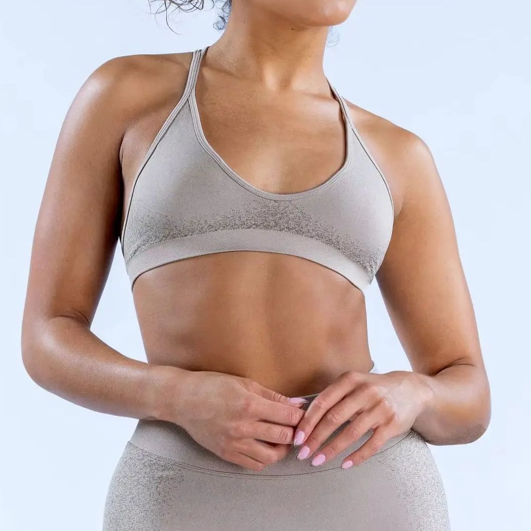 Keine Logos Ignite Cross Back  – Ignite Yoga Fitness Bewertung und Preis