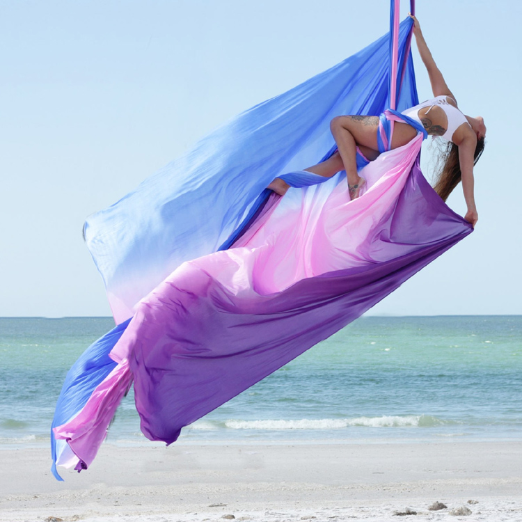 Aerial Yoga Schaukel, Langlebi – Yoga And Fitness Studio Bewertung und Preis